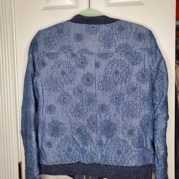 Anthropologie Lilka Floral Embroidered Denim Bomber Jacket Size S - Picture 4 of 14